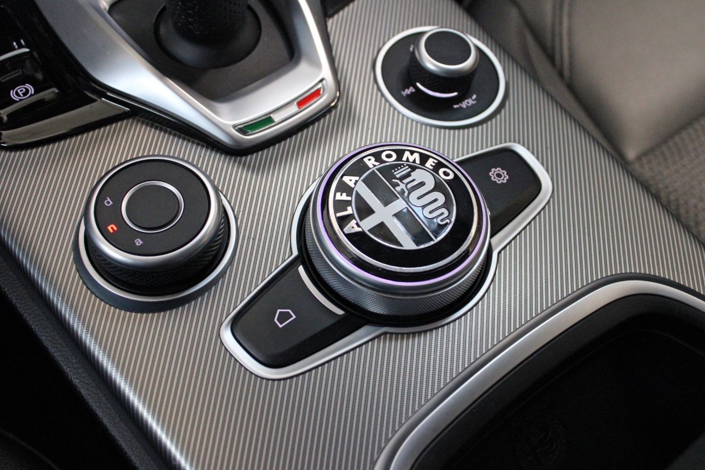 Alfa Romeo Stelvio Bild 16