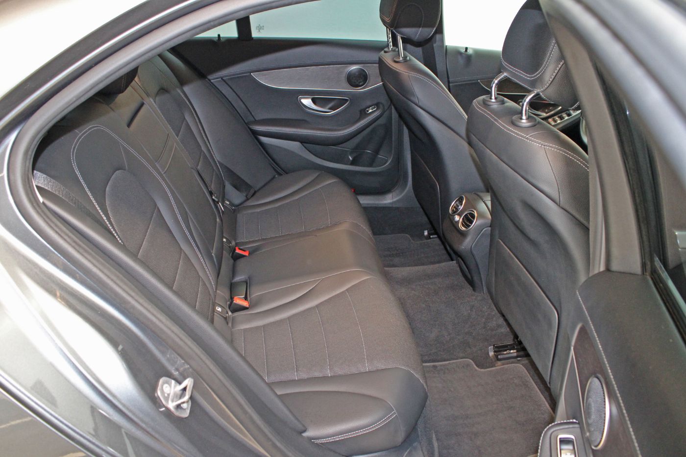 MERCEDES-BENZ C 200 Bild 9