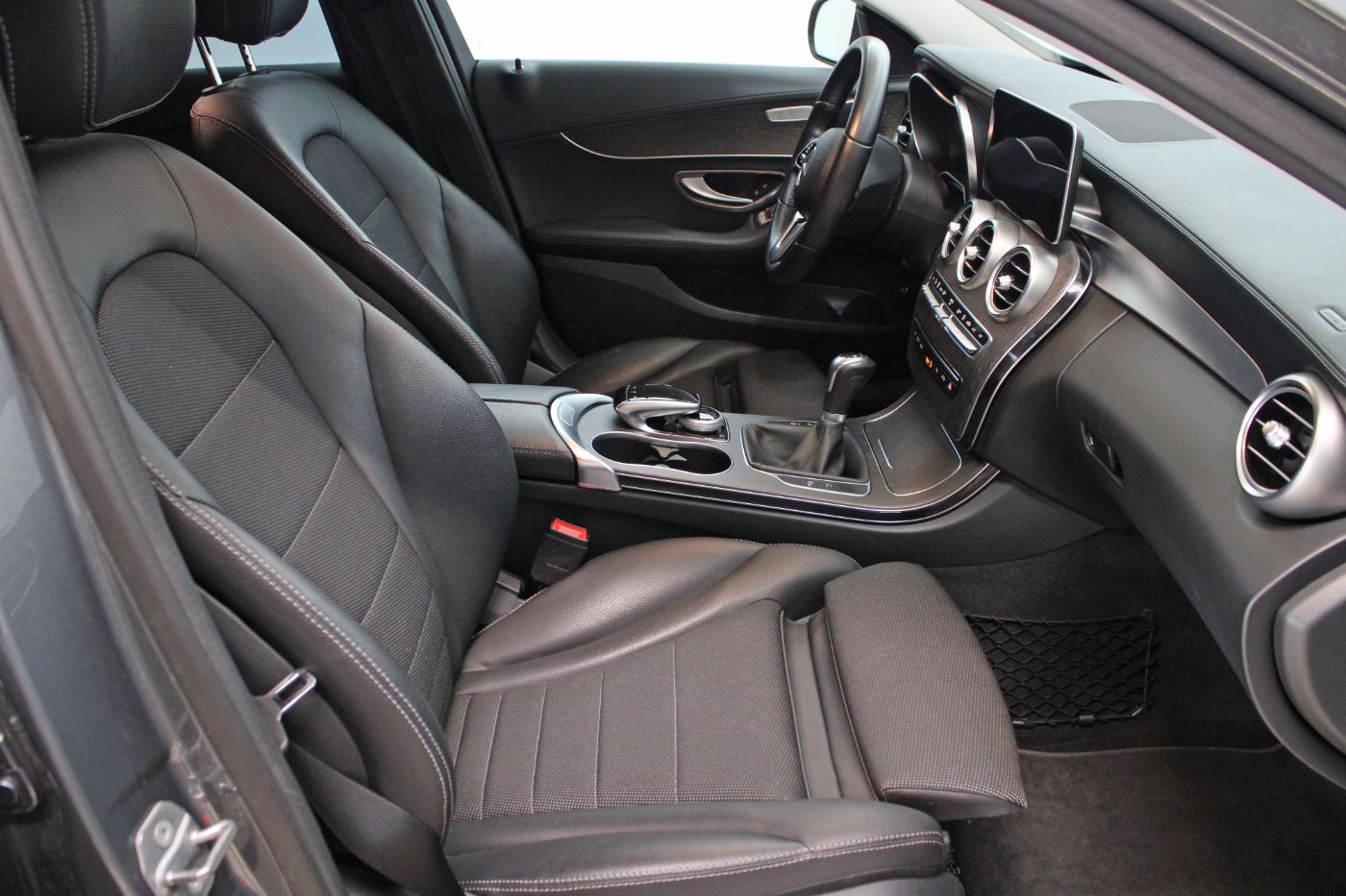 MERCEDES-BENZ C 200 Bild 8