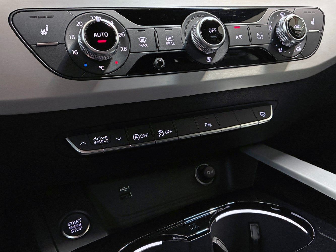 Audi A4 Bild 15