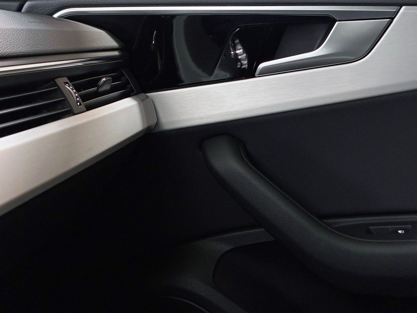 Audi A4 Bild 17